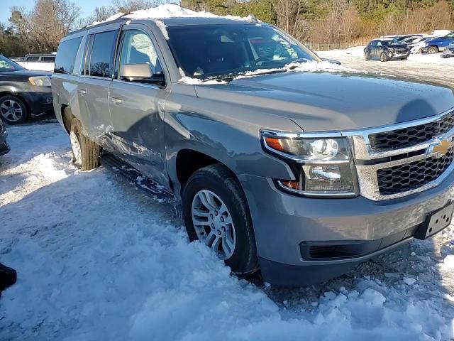 2018 Chevrolet Suburban VIN 1GNSKHKC6JR400013 Copart auction photo, side damage thumbnail 14