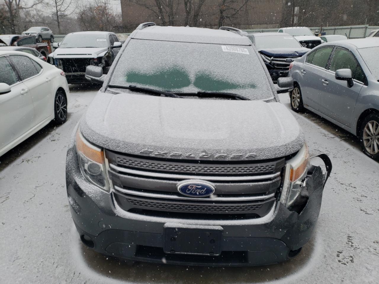 2015 Ford Explorer VIN 1FM5K8D84FGA11416 Copart auction photo, front end / minor dent/scratches damage thumbnail 5