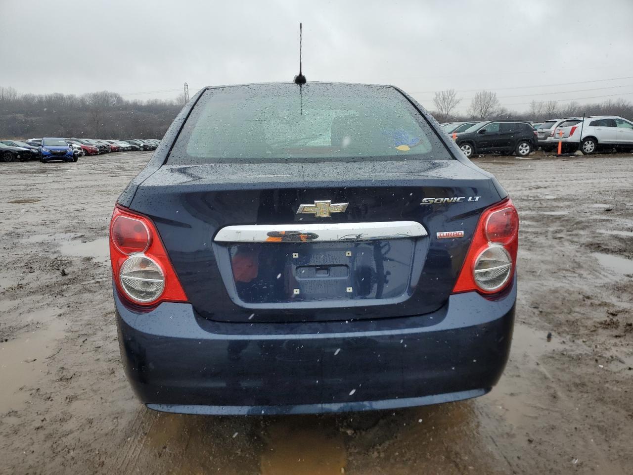 2016 Chevrolet Sonic VIN 1G1JC5SB3G4139073 Copart auction photo, front end / side damage thumbnail 6