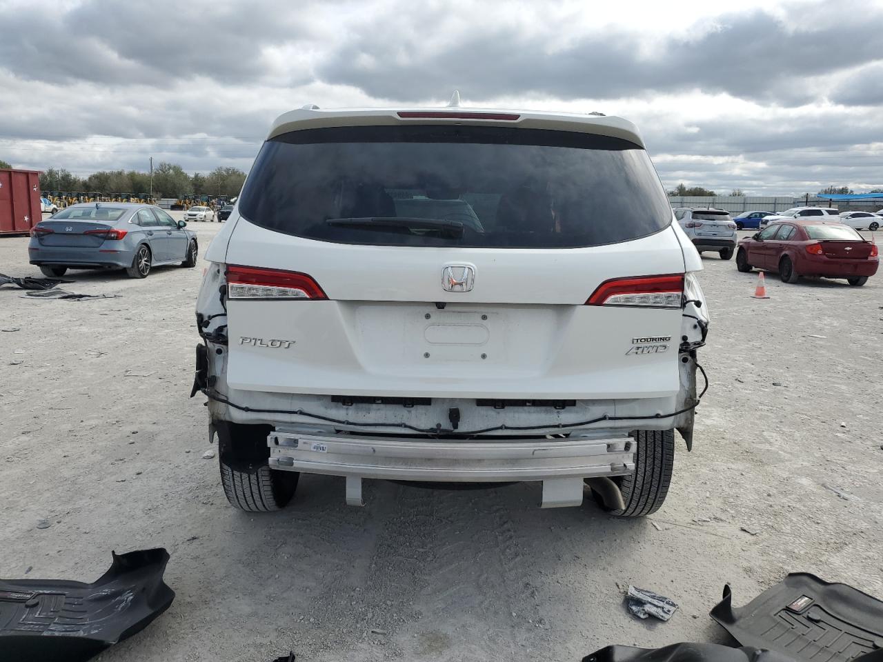2019 Honda Pilot VIN 5FNYF6H92KB073348 Copart auction photo, all over damage thumbnail 6
