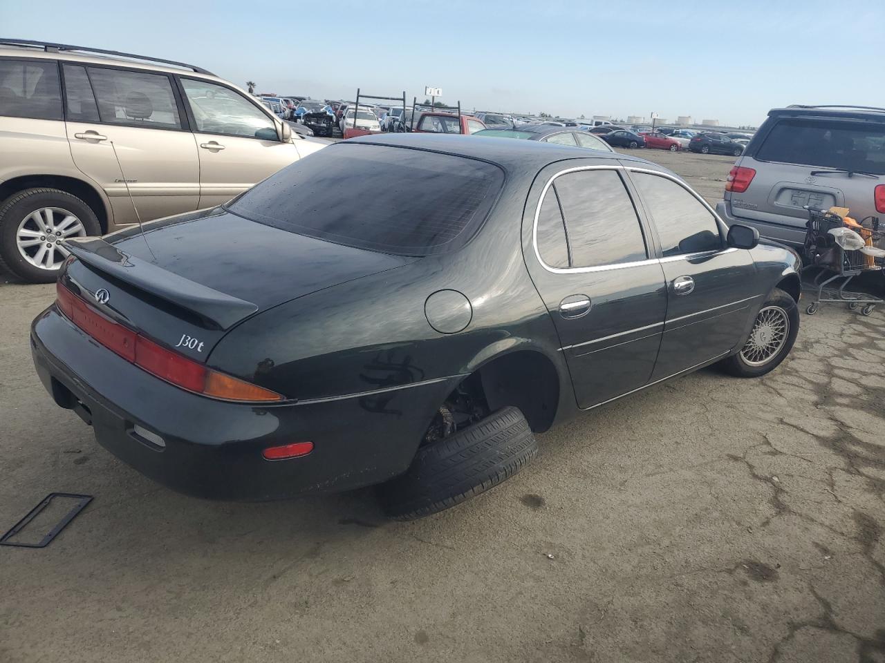 1996 Infiniti J VIN JNKAY21DXTM302045 Copart auction photo, front end / undercarriage damage thumbnail 3