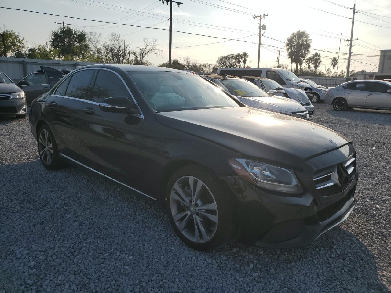 2015 Mercedes-Benz C-klasse VIN 55SWF4JB7FU050418 Copart auction photo, all over damage thumbnail 4