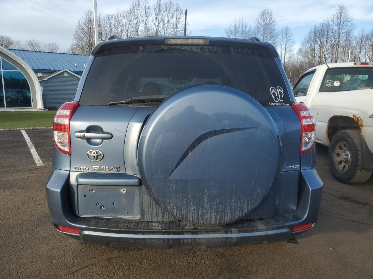 2010 Toyota RAV 4 VIN JTMDF4DV2AD036389 Copart auction photo, top/roof / minor dent/scratches damage thumbnail 6