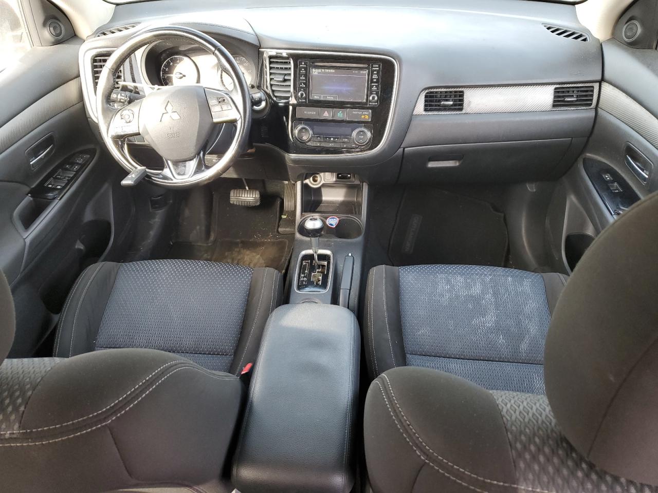2016 Mitsubishi Outlander VIN JA4AD3A38GZ042368 Copart auction photo, rear end damage thumbnail 8