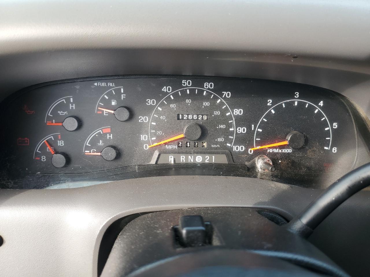2001 Ford F250 VIN 1FTNW20L91EC30747 Copart auction photo, vandalism / front end damage thumbnail 9