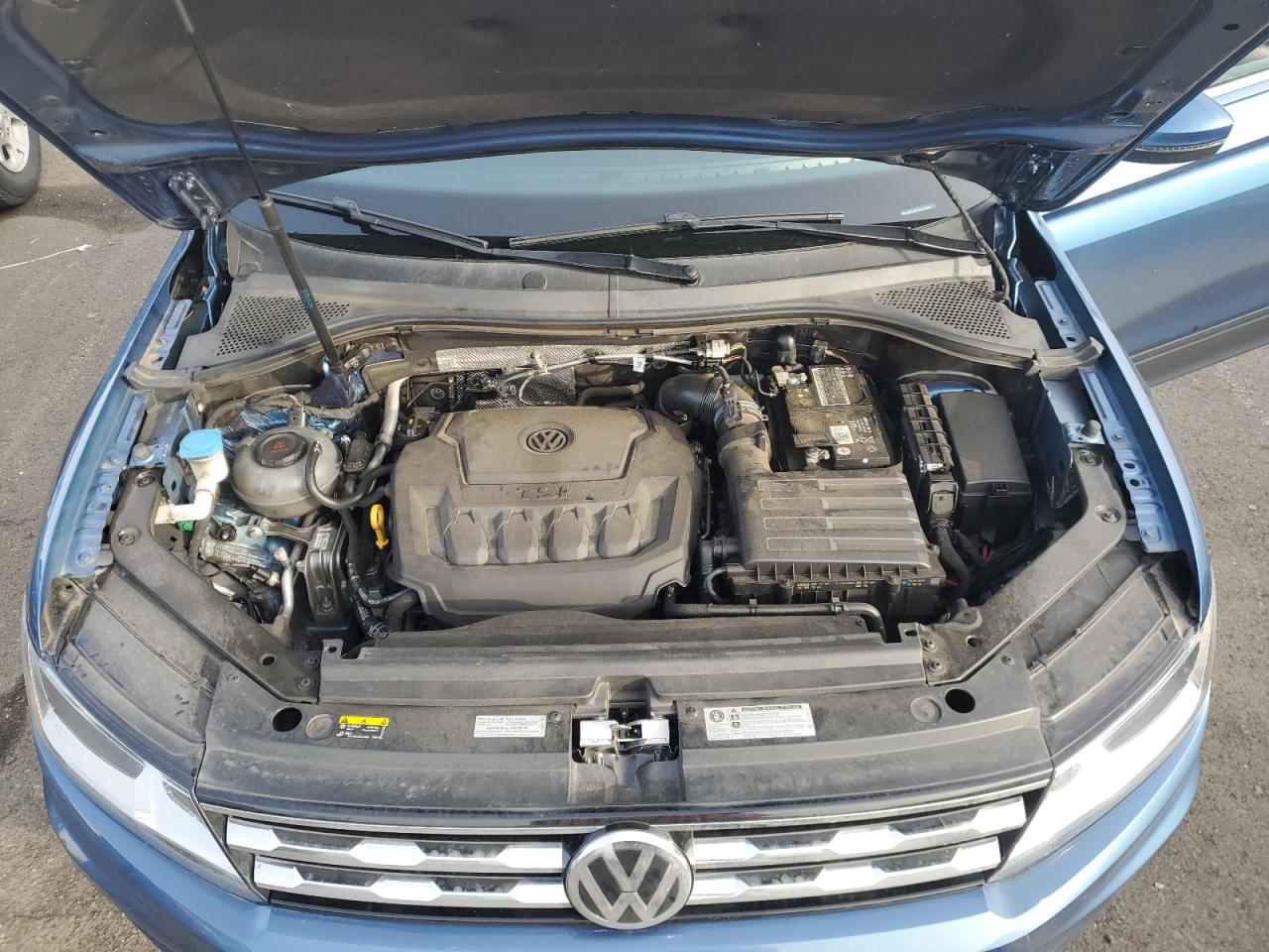 2019 Volkswagen Tiguan VIN 3VV2B7AX3KM141671 Copart auction photo, rear end damage thumbnail 12