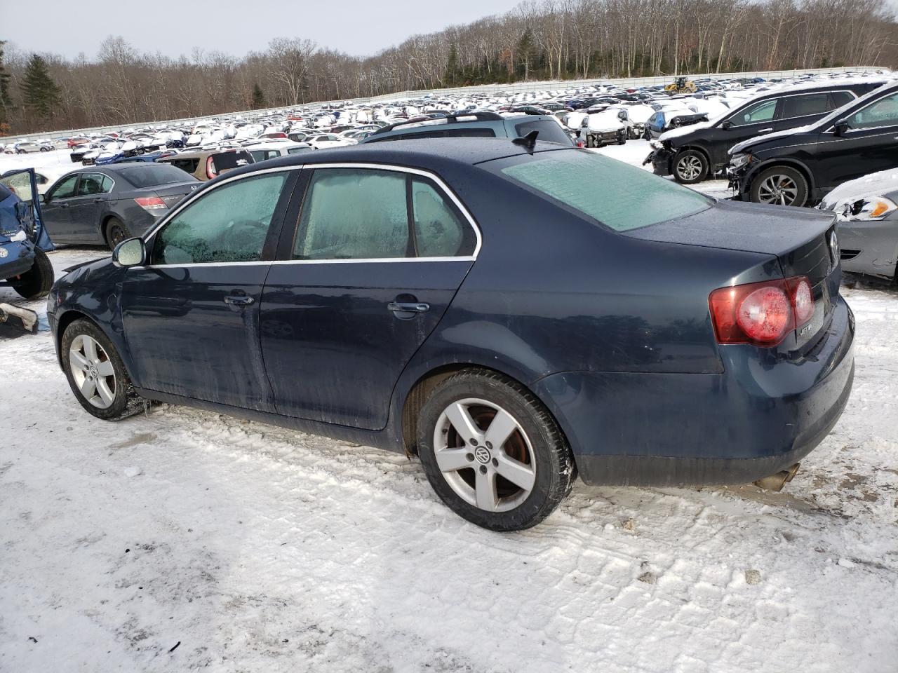 2009 Volkswagen Jetta VIN 3VWRM71K29M146735 Copart auction photo, front end / minor dent/scratches damage thumbnail 2
