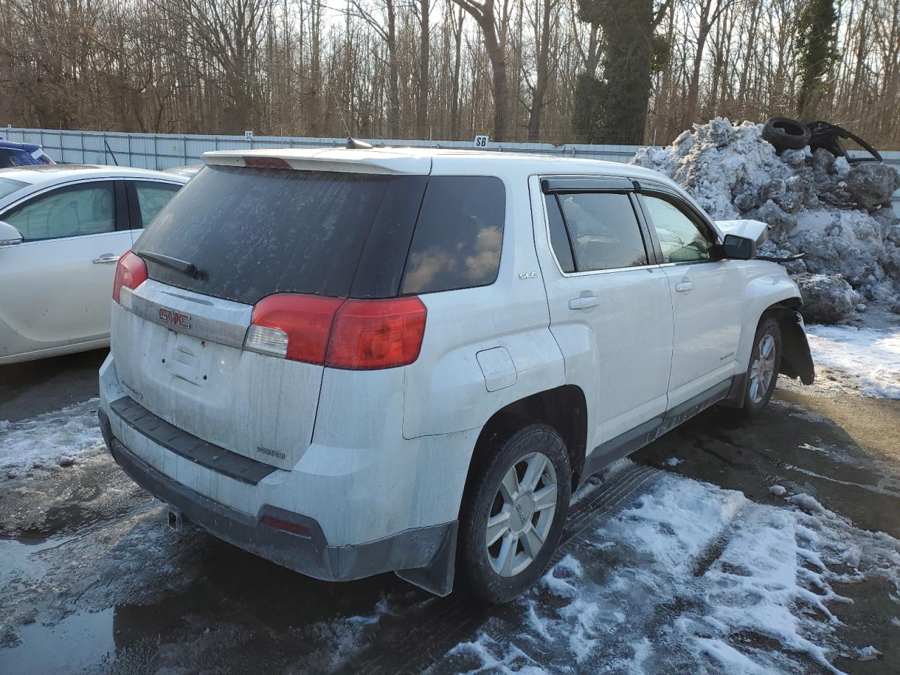 2013 GMC Terrain VIN 2GKFLREK1D6417788 Copart auction photo, front end damage thumbnail 3