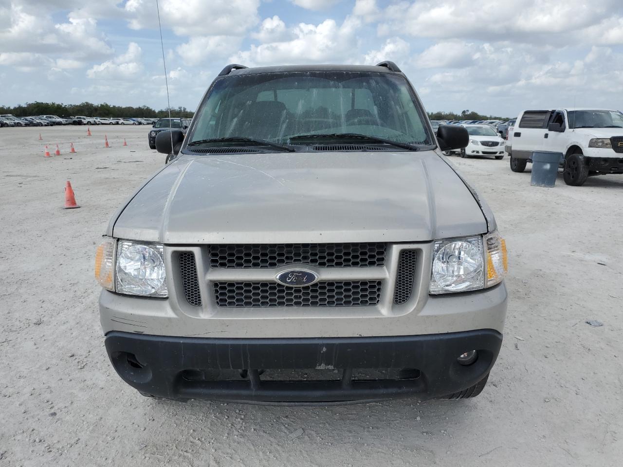 2003 Ford Explorer VIN 1FMZU67E63UB66676 Copart auction photo, undercarriage / rear end damage thumbnail 5