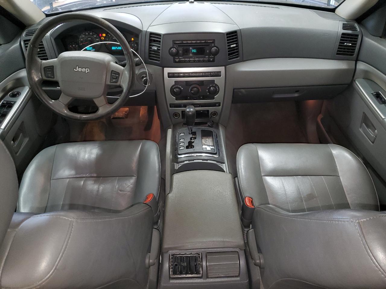 2005 Jeep Grand Cherokee VIN 1J4HR48N75C597602 Copart auction photo, rear end / front end damage thumbnail 8