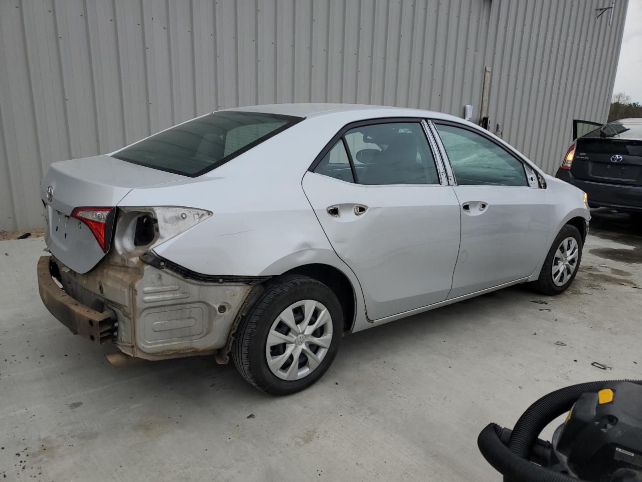 2016 Toyota Corolla VIN 2T1BURHE1GC558716 Copart auction photo, front end / rear end damage thumbnail 3