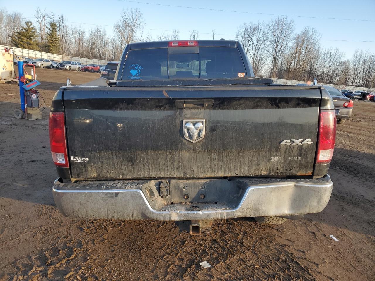 2011 Dodge RAM VIN 1D7RV1CT3BS625140 Copart auction photo, front end / rear end damage thumbnail 6