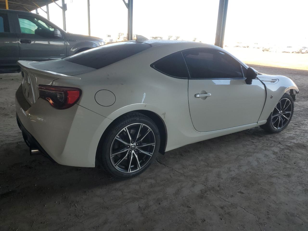 2017 Toyota GT86 VIN JF1ZNAA18H8704746 Copart auction photo, front end damage thumbnail 3