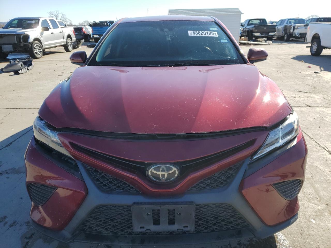 2018 Toyota Camry VIN 4T1B11HK5JU630958 Copart auction photo, side / front end damage thumbnail 5