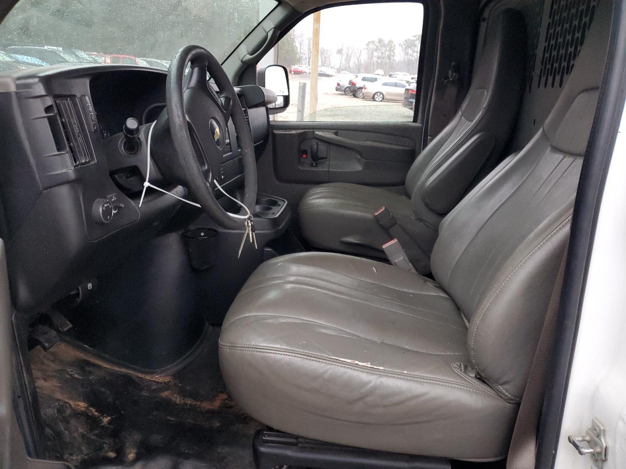 2015 Chevrolet Express VIN 1GCWGFCF9F1276785 Copart auction photo, front end / side damage thumbnail 7