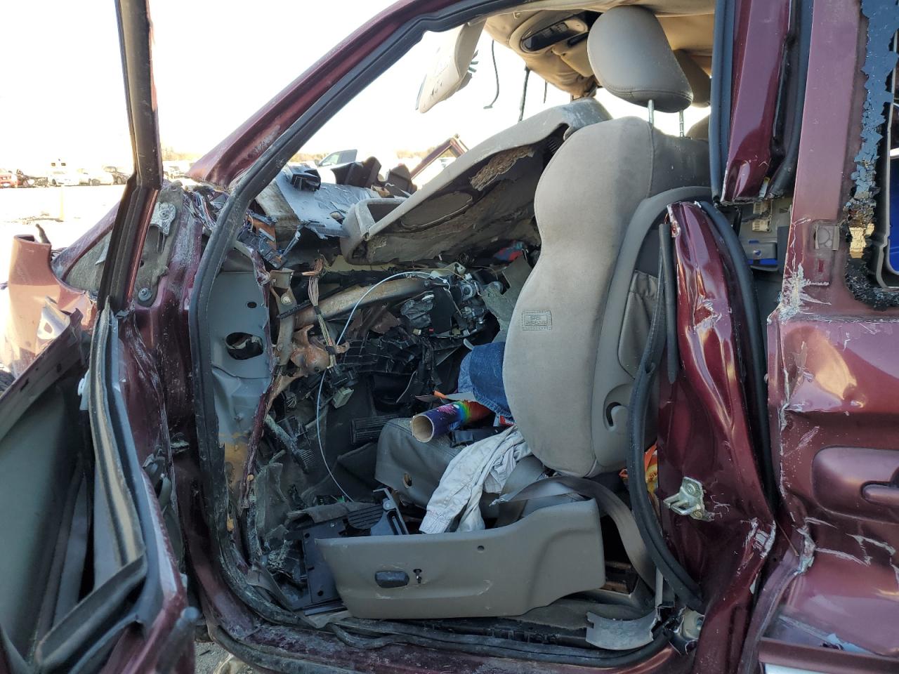 2002 Chrysler Town & Country VIN 2C8GP64L02R638032 Copart auction photo, all over damage thumbnail 7