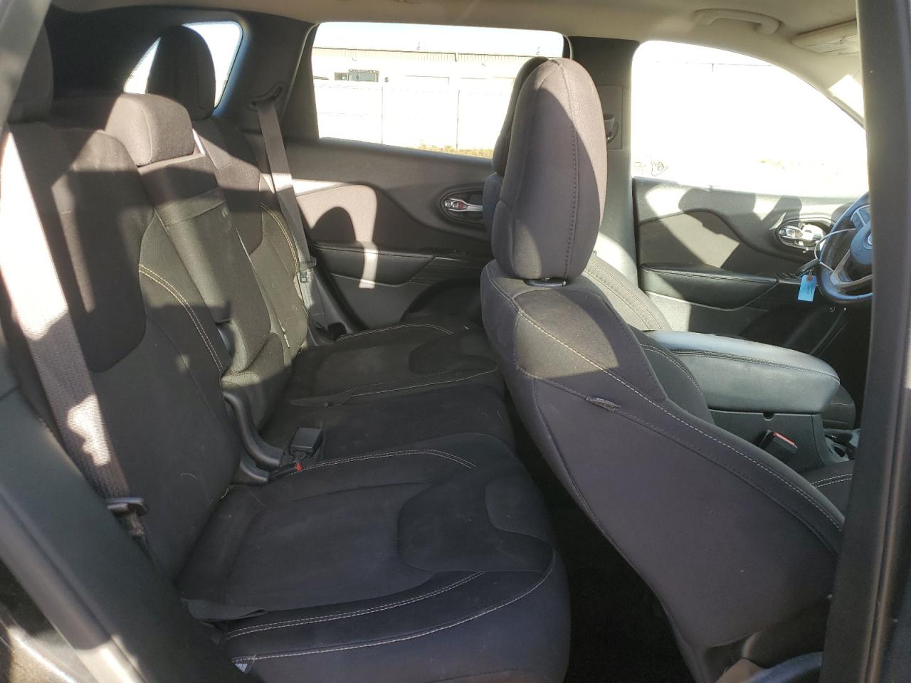2015 Jeep Grand Cherokee VIN 1C4PJMCS3FW728692 Copart auction photo, rollover / undercarriage damage thumbnail 11