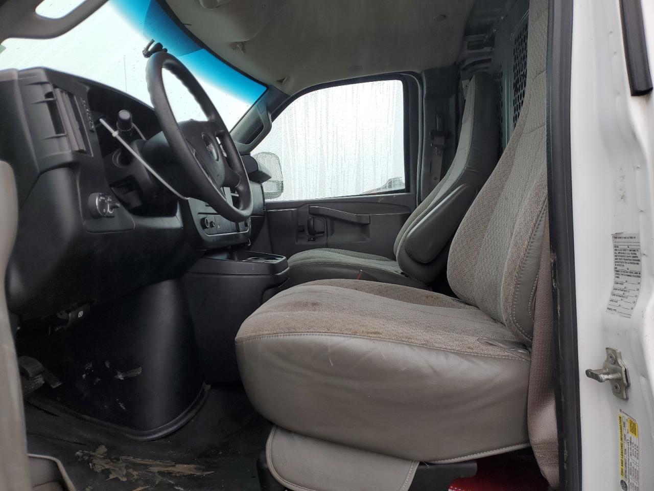 2017 GMC Savana VIN 1GTW7AFF7H1912413 Copart auction photo, side damage thumbnail 7