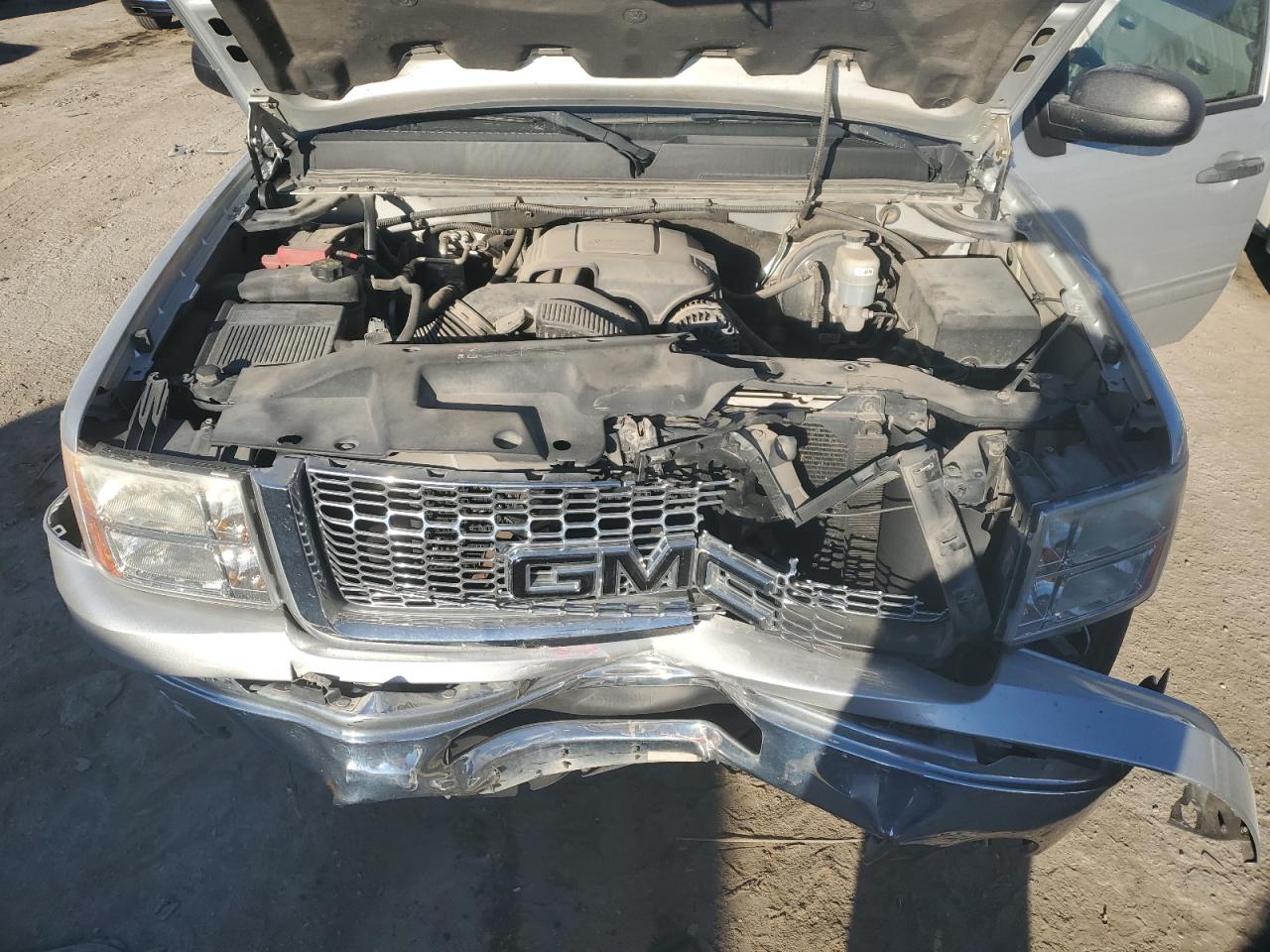 2012 GMC Sierra VIN 3GTP1VE74CG170635 Copart auction photo, front end damage thumbnail 11