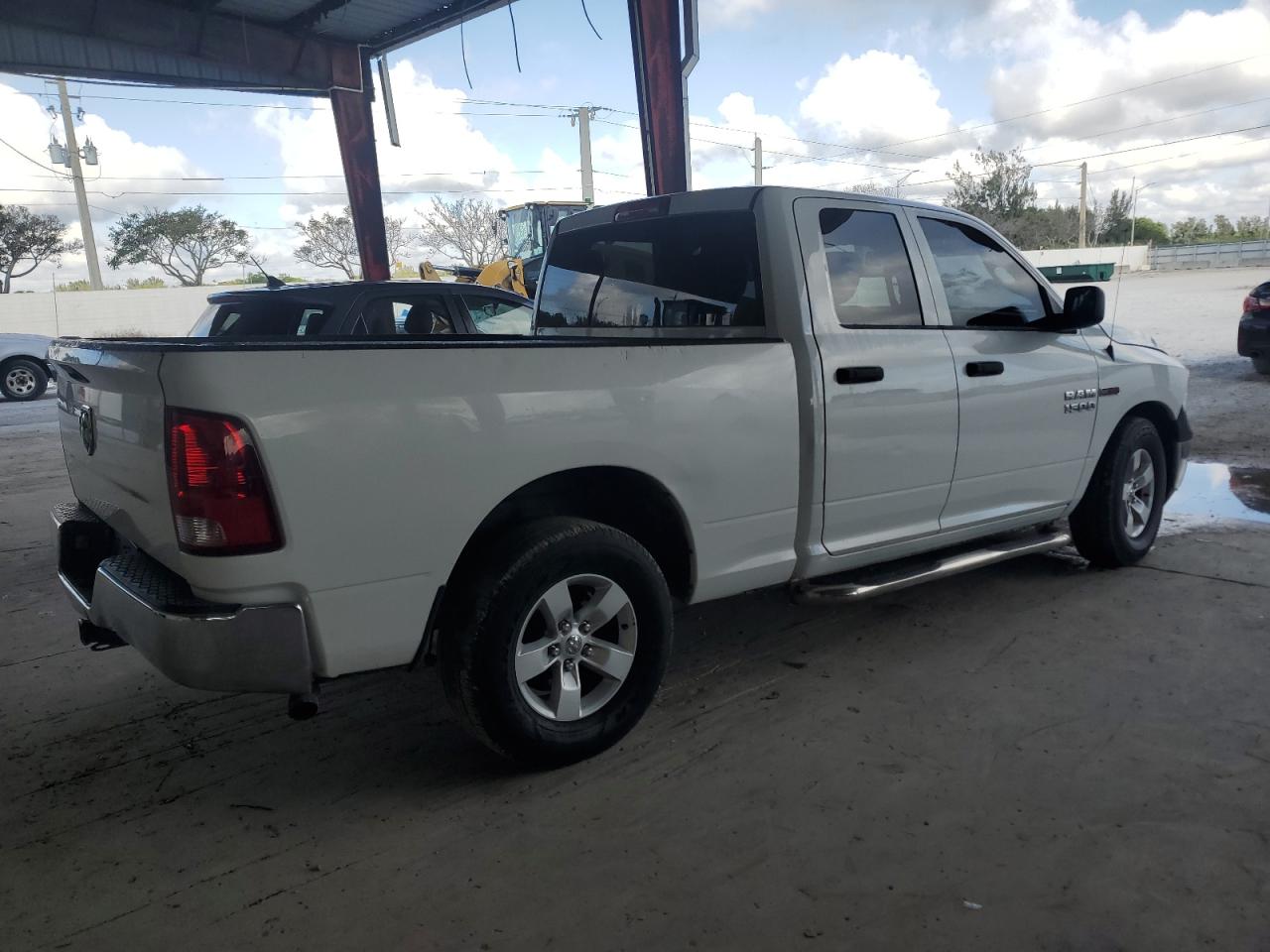 2015 RAM 1500 VIN 1C6RR6FM2FS521896 Copart auction photo, minor dent/scratches damage thumbnail 3