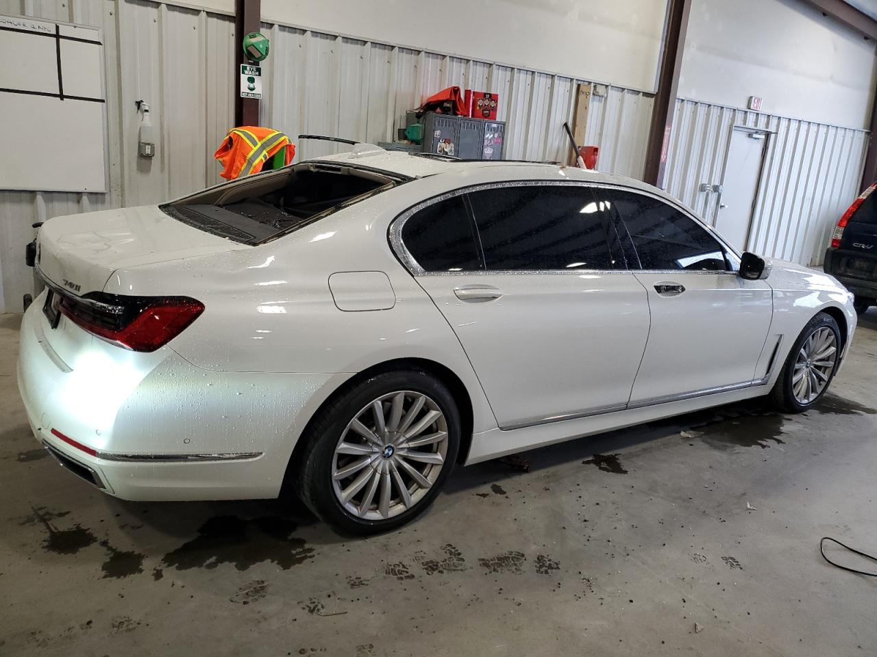 2020 BMW 7er VIN WBA7T2C09LCE11641 Copart auction photo, all over damage thumbnail 3
