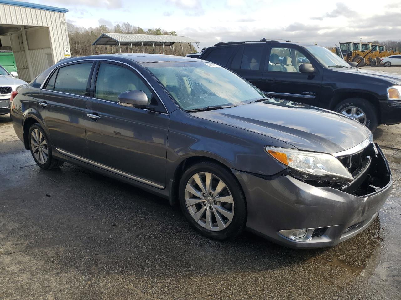 2011 Toyota Avalon VIN 4T1BK3DB3BU420553 Copart auction photo, front end / side damage thumbnail 4