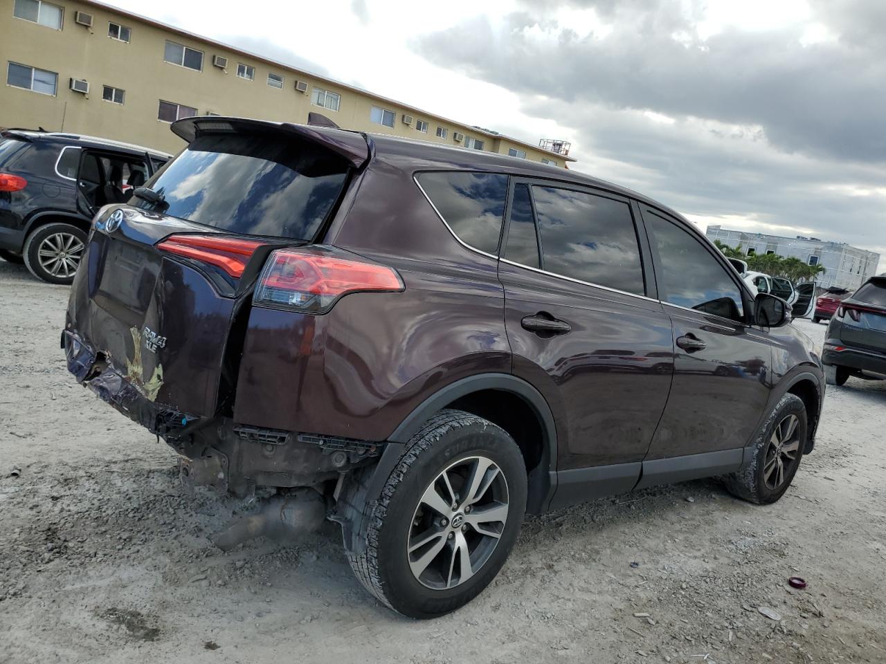 2017 Toyota RAV 4 VIN 2T3WFREV4HW367993 Copart auction photo, rear end / minor dent/scratches damage thumbnail 3