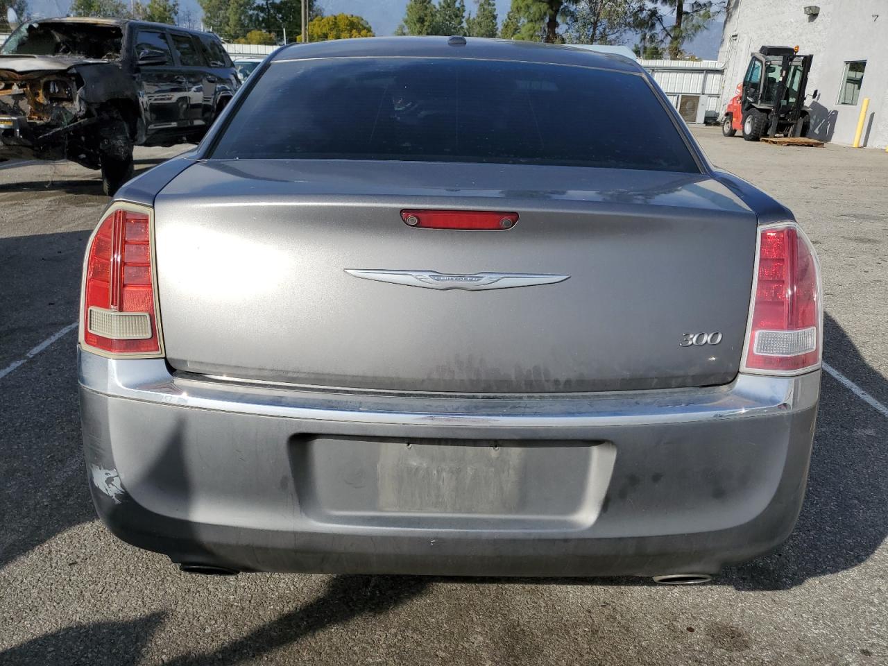 2011 Chrysler 300 VIN 2C3CA5CGXBH580893 Copart auction photo, front end damage thumbnail 6