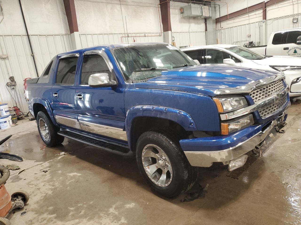 2003 Chevrolet Avalanche VIN 3GNEK13T23G221134 Copart auction photo, front end damage thumbnail 4