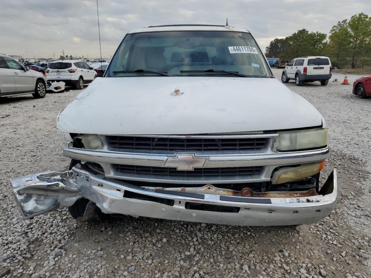 2003 Chevrolet Tahoe VIN 1GNEC13Z23J321332 Copart auction photo, front end / side damage thumbnail 5