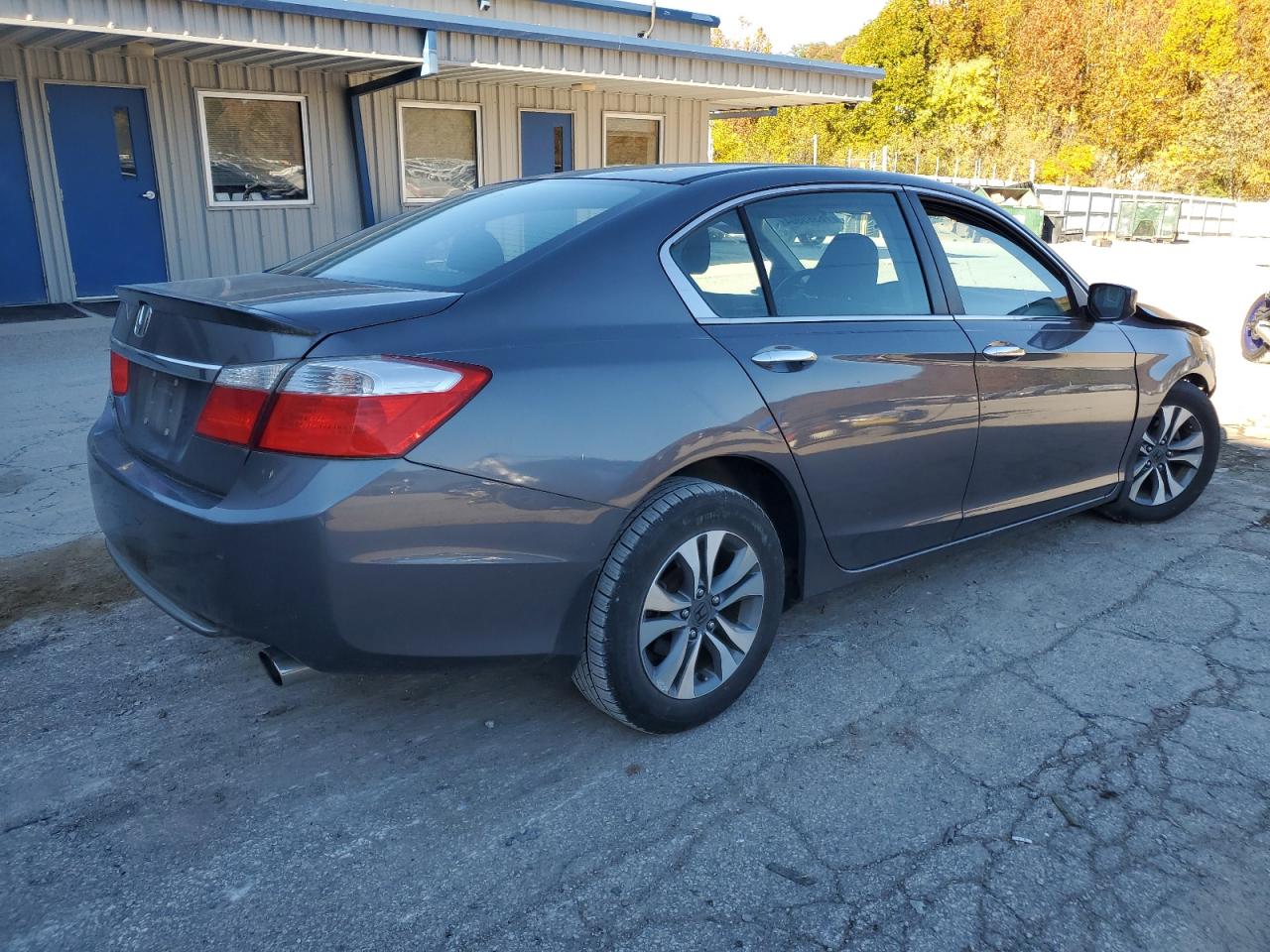 2013 Honda Accord VIN 1HGCR2F32DA161516 Copart auction photo, front end / side damage thumbnail 3