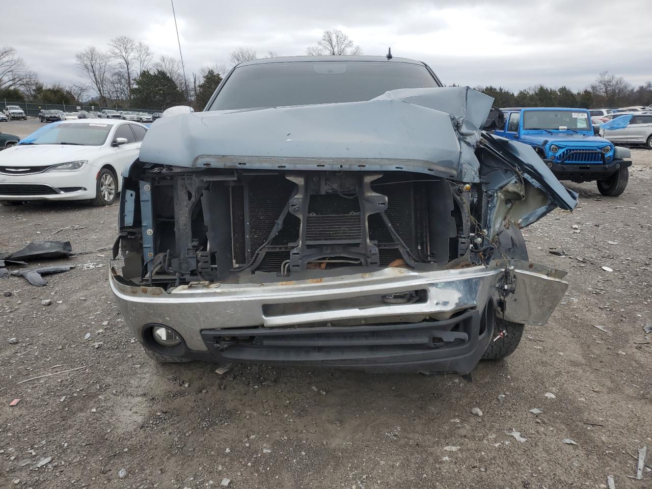 2011 GMC Sierra VIN 1GTR2VE38BZ419522 Copart auction photo, all over damage thumbnail 5