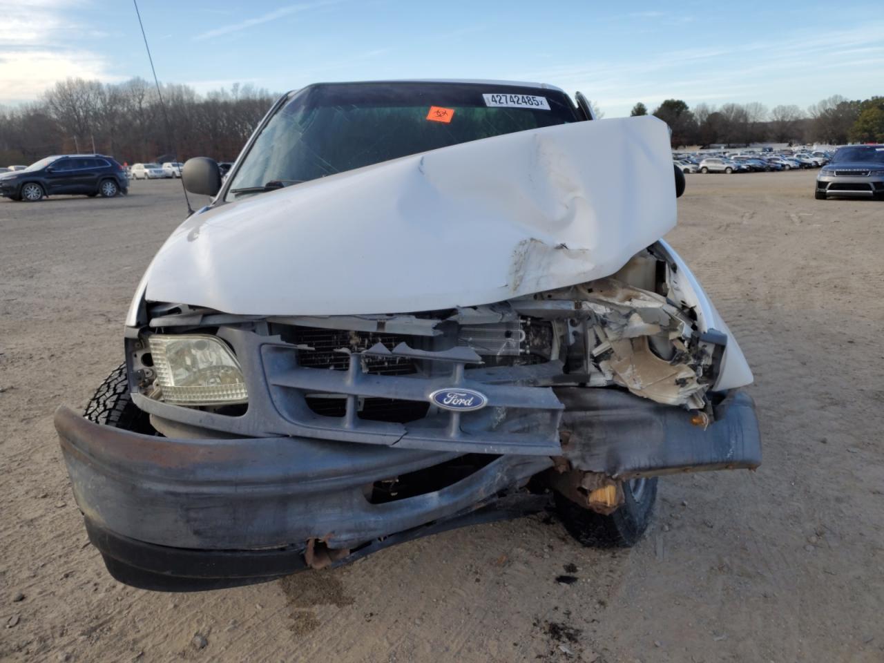 1998 Ford F-150 VIN 1FTZF1720WKB42249 Copart auction photo, front end / side damage thumbnail 5