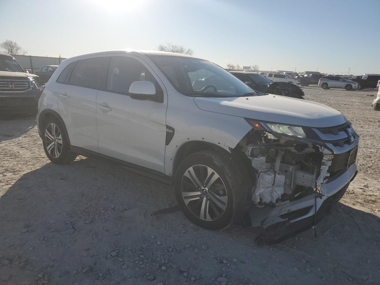 2024 Mitsubishi Outlander VIN JA4ARUAU0RU013639 Copart auction photo, front end / minor dent/scratches damage thumbnail 4
