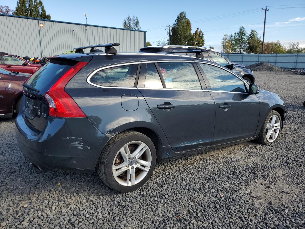 2015 Volvo V60 VIN YV126MEBXF1192999 Copart auction photo, front end / rear end damage thumbnail 3