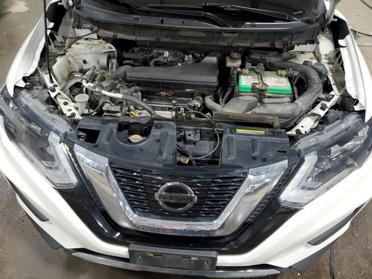 2017 Nissan Rogue VIN 5N1AT2MVXHC833937 Copart auction photo, burn - interior damage thumbnail 11