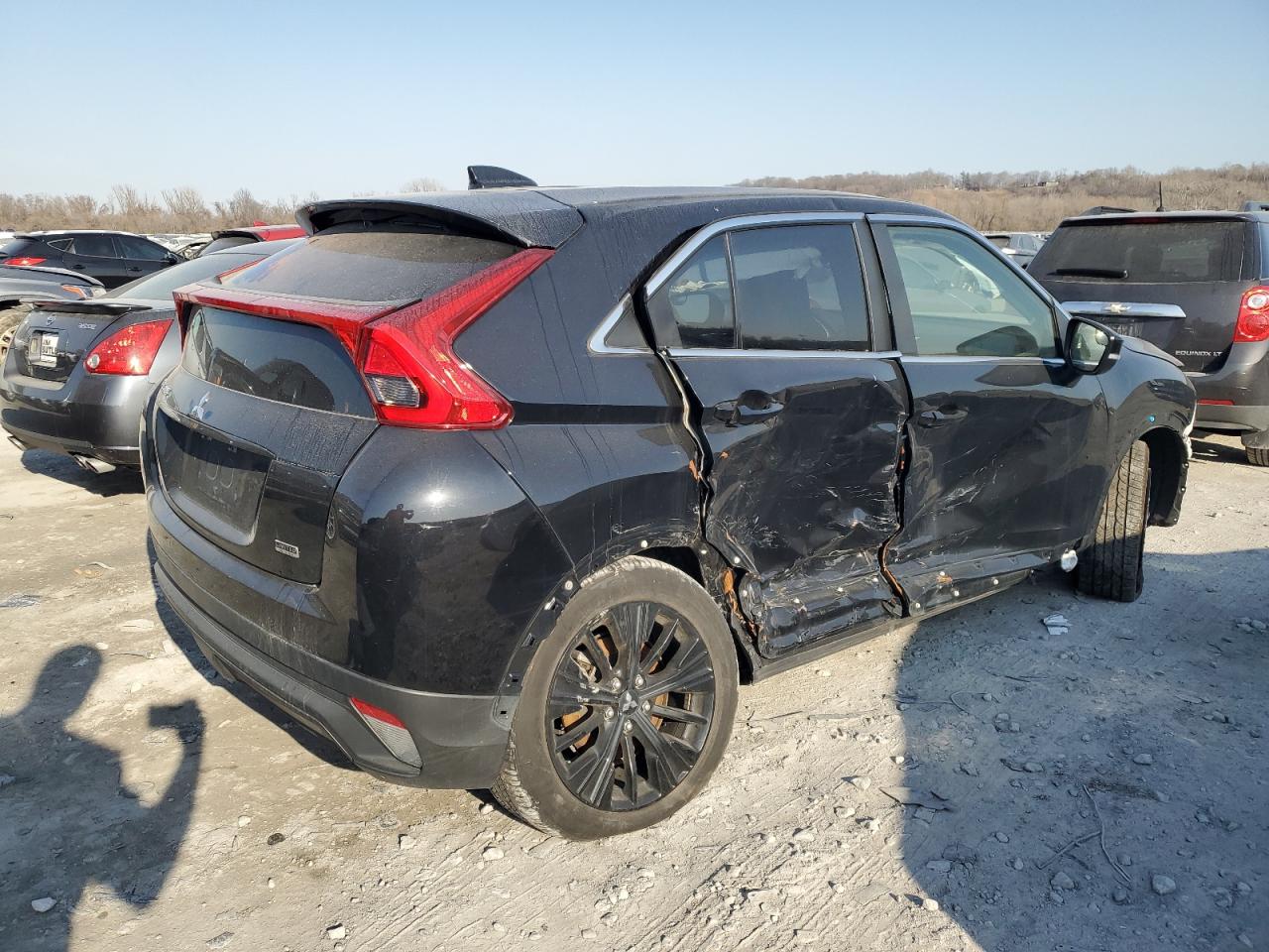 2020 Mitsubishi Eclipse VIN JA4AS4AA2LZ028342 Copart auction photo, front end / side damage thumbnail 3