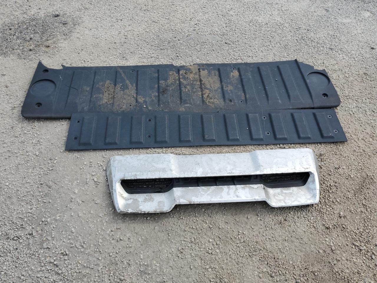 2020 GMC Sierra VIN 1GT49REY0LF244775 Copart auction photo, burn - engine damage thumbnail 12