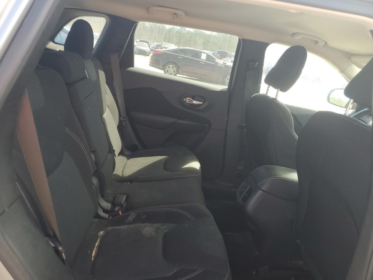 2016 Jeep Grand Cherokee VIN 1C4PJLCB8GW287251 Copart auction photo, front end damage thumbnail 12