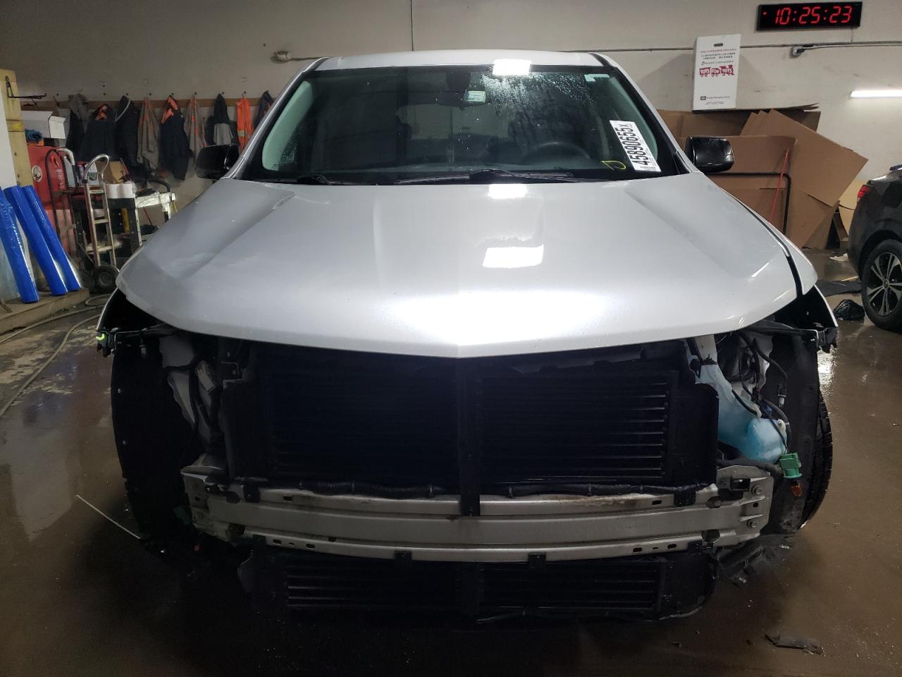 2018 Chevrolet Traverse VIN 1GNERFKW8JJ268474 Copart auction photo, front end / side damage thumbnail 5