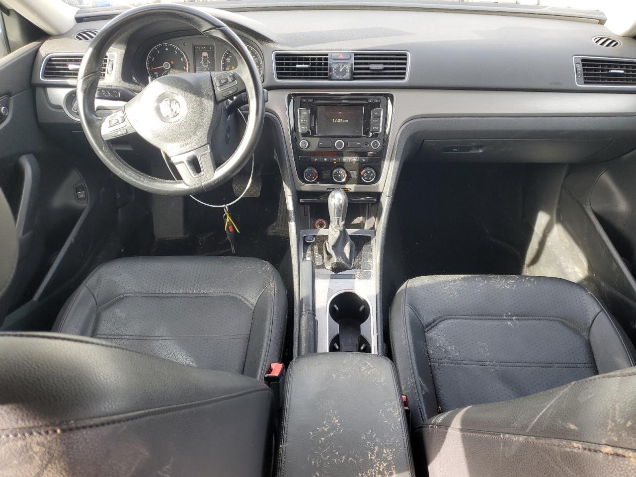 2014 Volkswagen Passat VIN 1VWBP7A32EC016628 Copart auction photo, all over damage thumbnail 8
