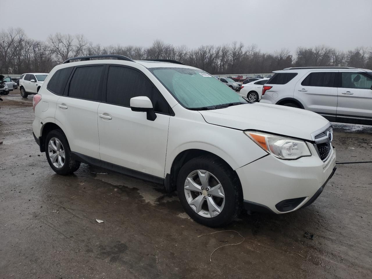 2014 Subaru Forester VIN JF2SJAEC4EH554652 Copart auction photo, front end / minor dent/scratches damage thumbnail 4