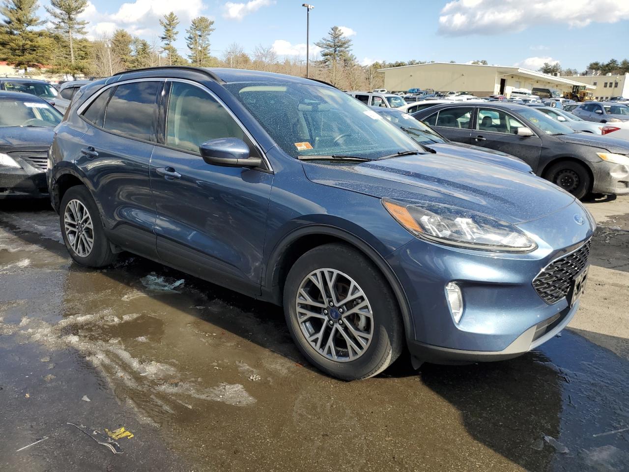2020 Ford Escape VIN 1FMCU9H61LUC56753 Copart auction photo, rear end / minor dent/scratches damage thumbnail 4