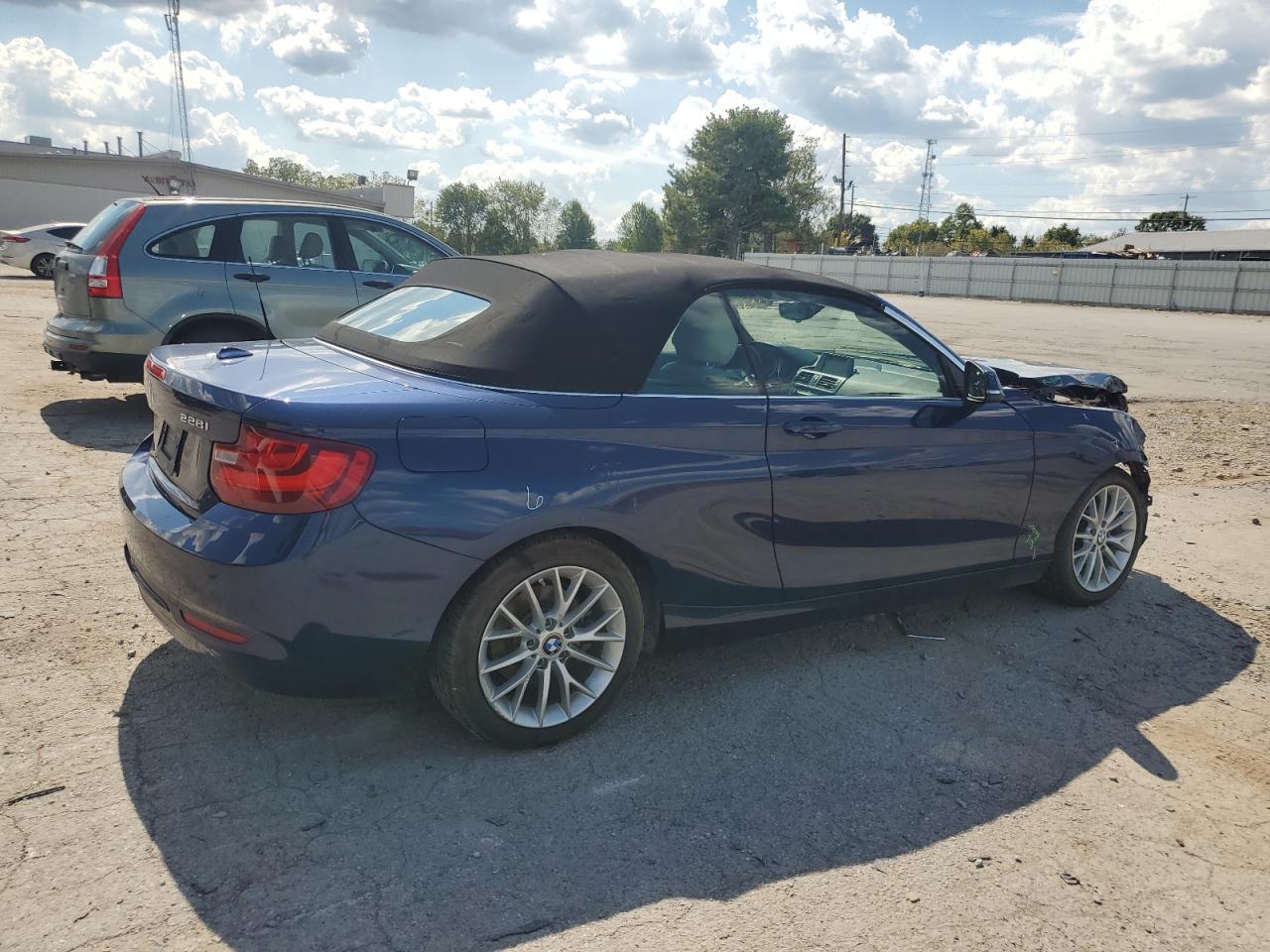 2016 BMW 2er VIN WBA1L9C50GV324969 Copart auction photo, front end / side damage thumbnail 3