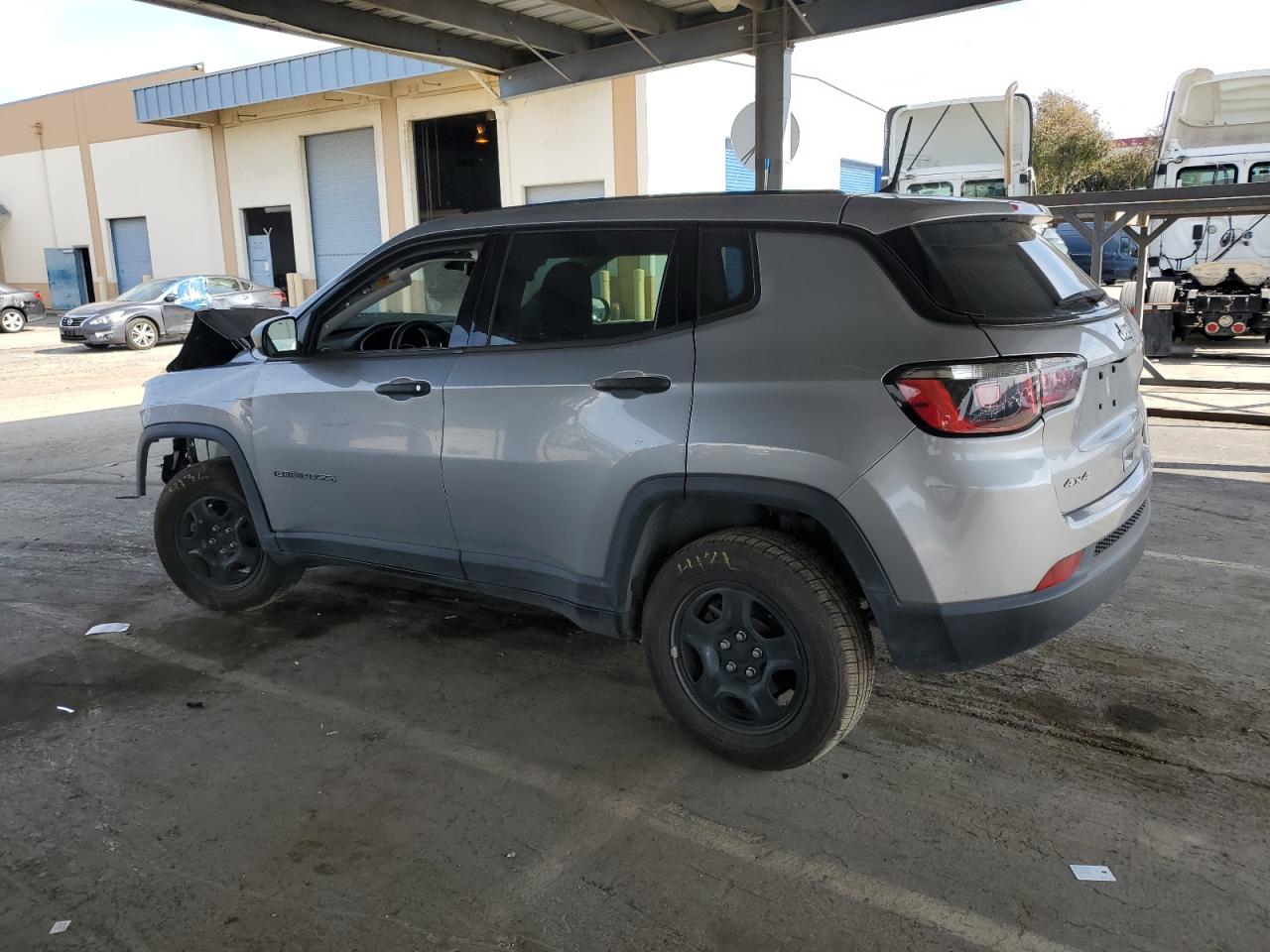 2018 Jeep Compass VIN 3C4NJDAB0JT433557 Copart auction photo, front end damage thumbnail 2