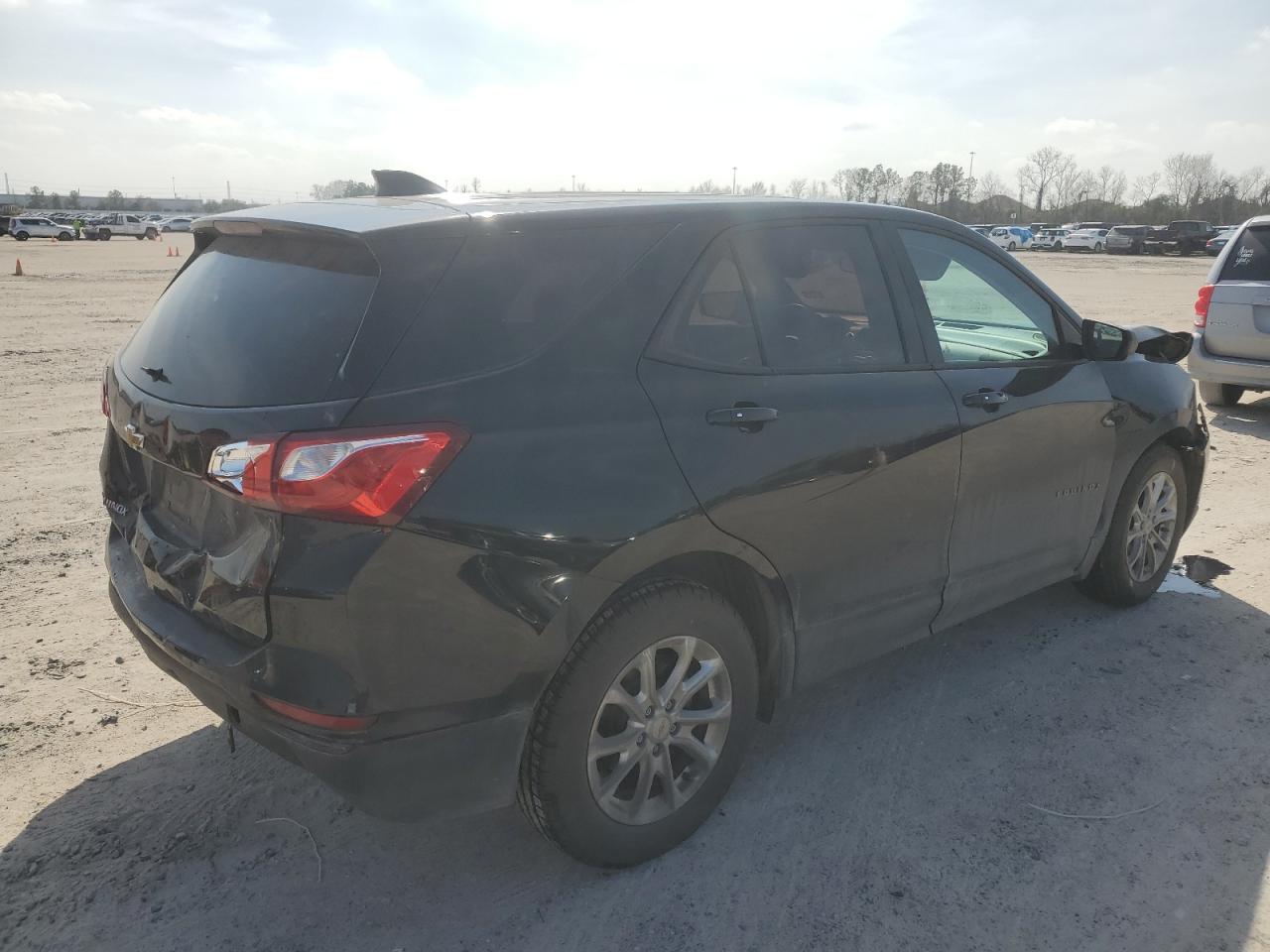 2019 Chevrolet Equinox VIN 2GNAXHEVXK6173142 Copart auction photo, front end damage thumbnail 3