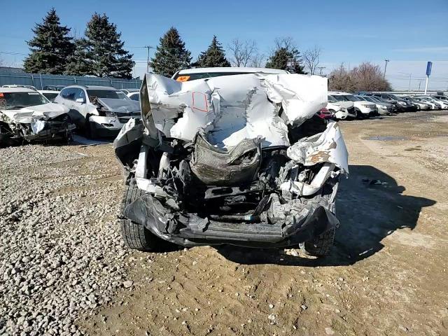 2020 RAM 1500 VIN 1C6RR7FG4LS153507 Copart auction photo, front end / minor dent/scratches damage thumbnail 11