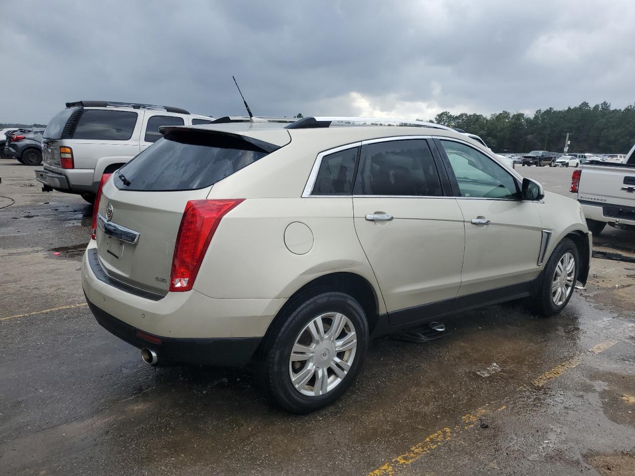 2013 Cadillac SRX VIN 3GYFNCE32DS526655 Copart auction photo, front end damage thumbnail 3