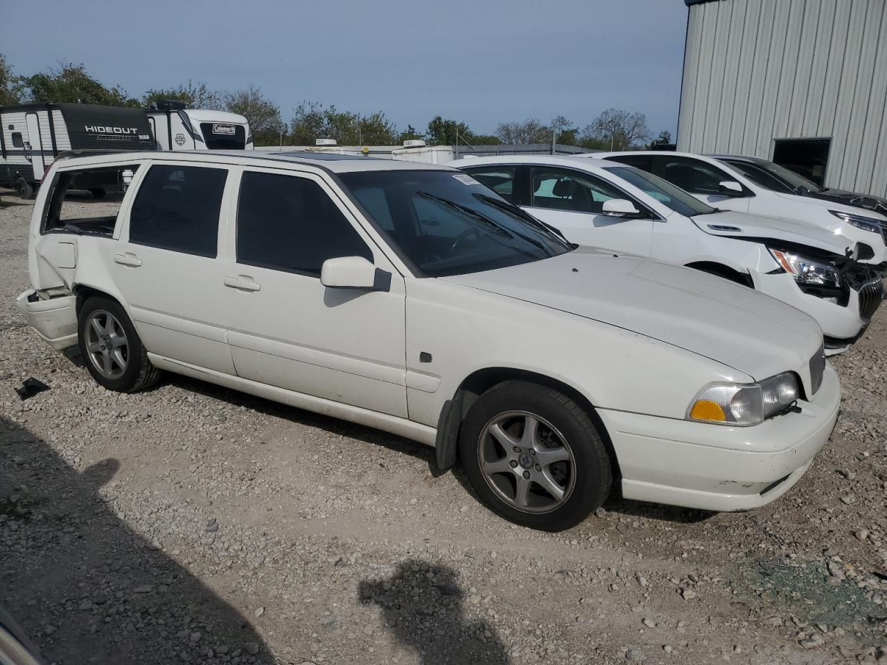 2000 Volvo V70 VIN YV1LW61J5Y2731717 Copart auction photo, rear end / mechanical damage thumbnail 4