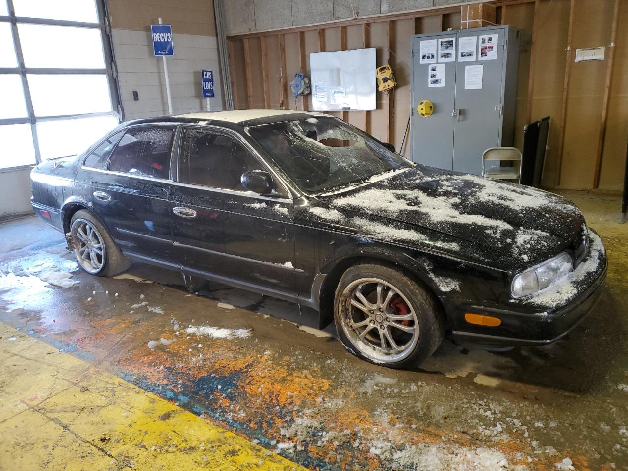 1992 Infiniti Q45 VIN JNKNG01C2NM210544 Copart auction photo, top/roof / undercarriage damage thumbnail 4